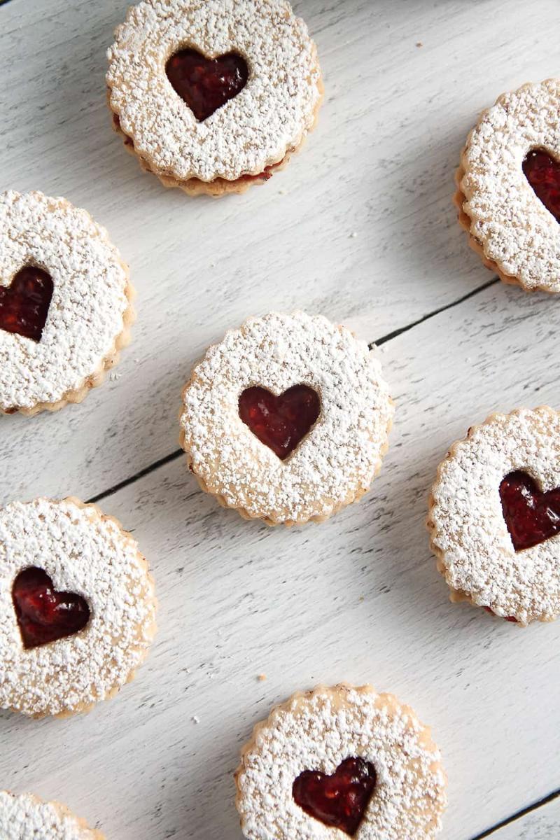 J3004LinzerCookies